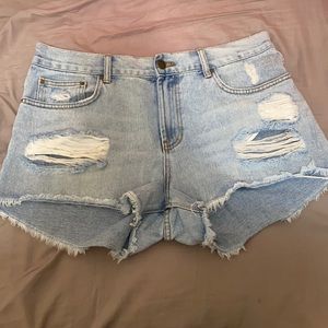 Ripped Billabong shorts